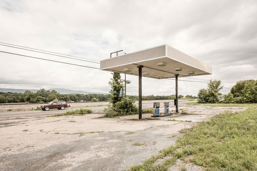 Robert Götzfried viajou o sul dos EUA para fazer a série de retratos Fill'er up!