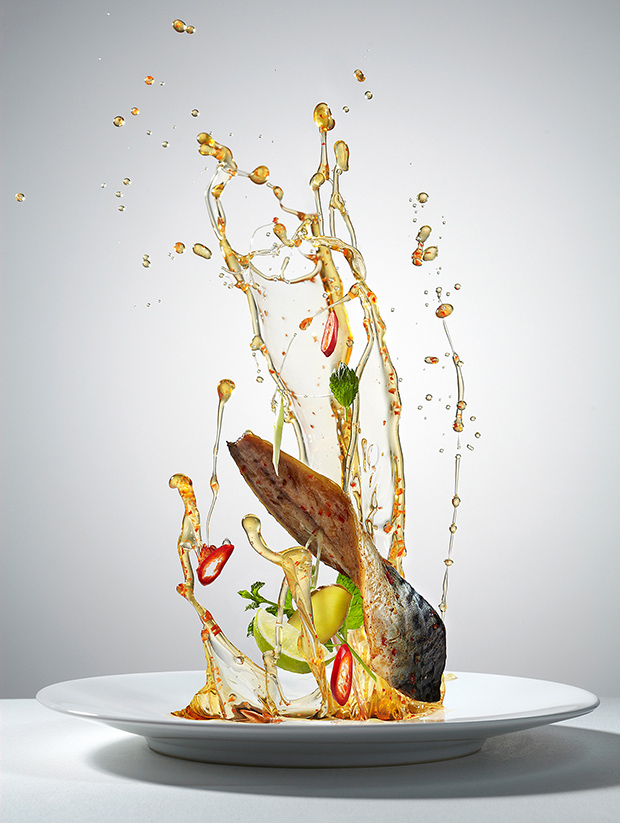 O fotógrafo Piotr Gregorczyk clicou a série de imagens Flying Food