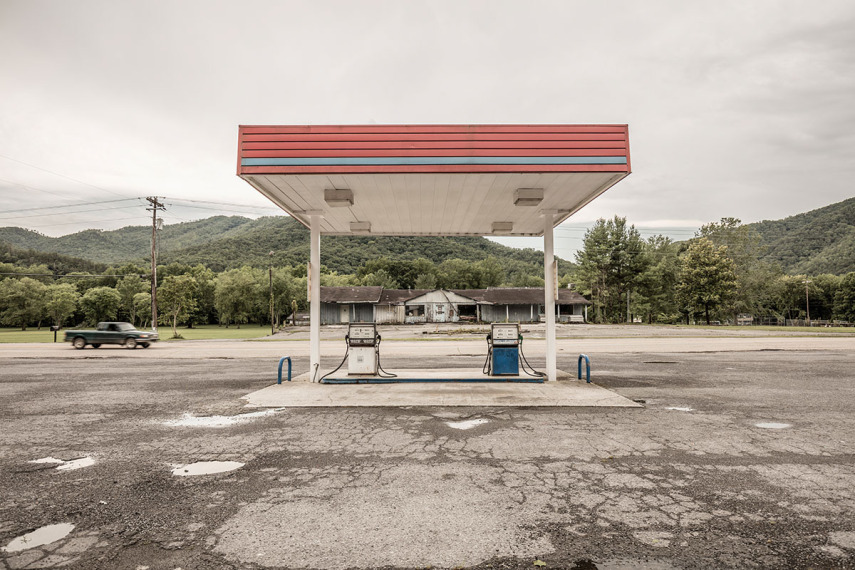 Robert Götzfried viajou o sul dos EUA para fazer a série de retratos Fill'er up!