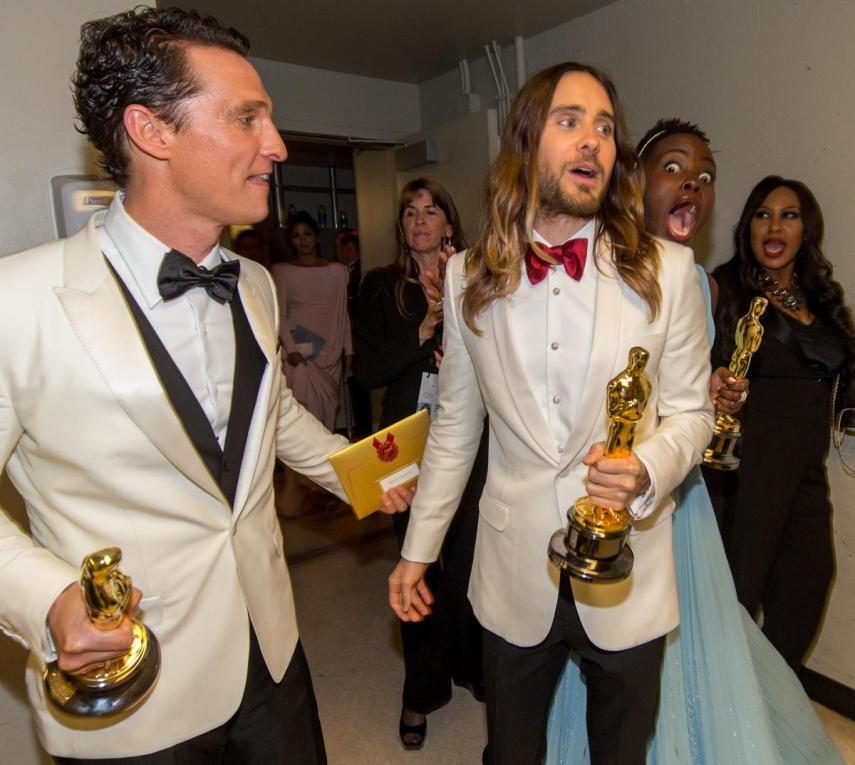 O mundo do photobomb é cármico: se você causou ontem, amanhã alguém irá causar contigo, como rolou com o Jared Leto!