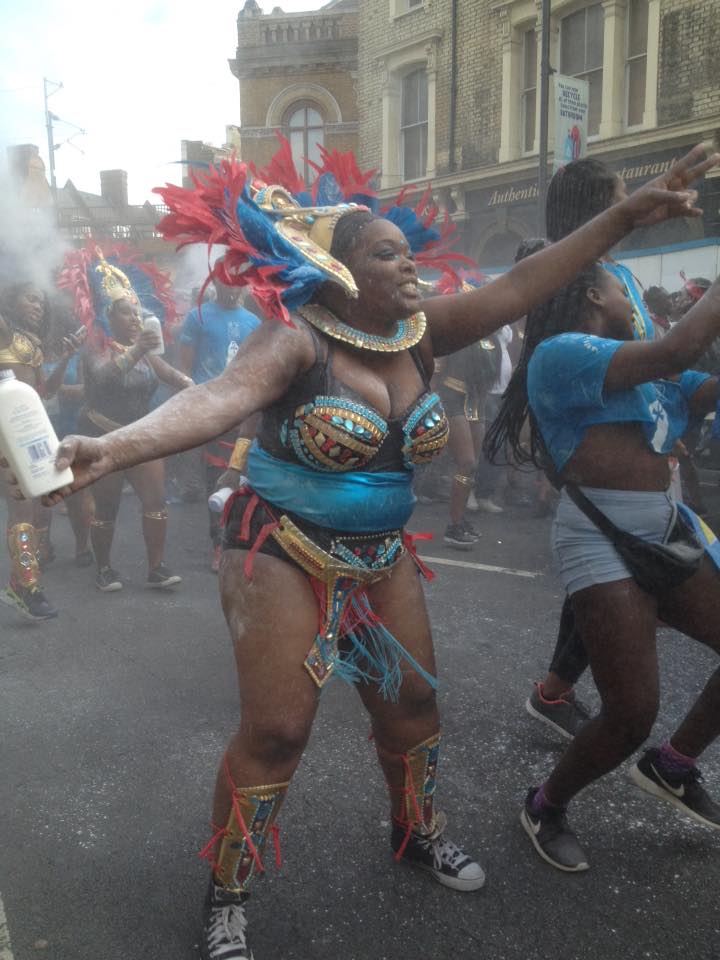 O carnaval de rua de Notting Hill é um doideira só