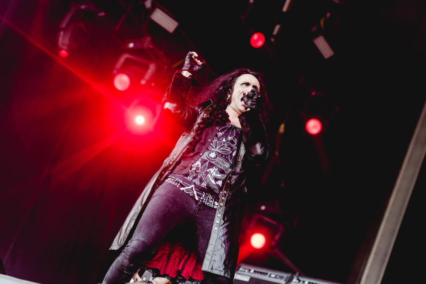 Moonspell e Derrick Green