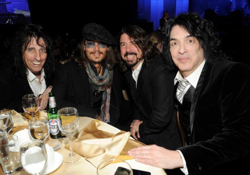 Com Dave Grohl e Paul Stanley, do KISS