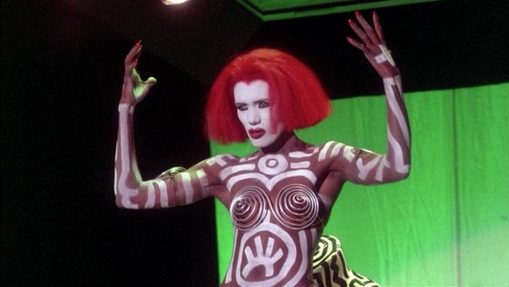 Antes disso, a cantora Grace Jones já tinha encarnado uma vampira, Katrina, neste filme obscuro e bem trash