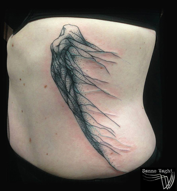 Holandesa faz lindas tatuagens de animais e suas linhas