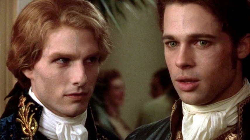 Logo depois, o universo vampiresco da escritora Annie Rice chegava às telas, em uma série de filmes protagonizados pelo vampiro Lestat. O filme mais famoso acabou sendo mesmo o primeiro, com Tom Cruise como Lestat e ainda Brad Pitt e Antonio Banderas como vampiros sensuais e bissexuais. Além da então menina Kirsten Dunst