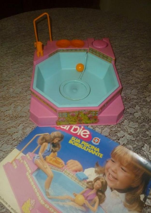 Os brinquedos para tornar a brincadeira de bonecas mais interessante formam uma lista longa