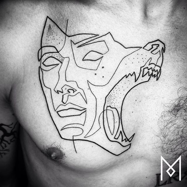 O tatuador Mo Ganji faz desenhos complexamente simples usando apenas linhas contínuas