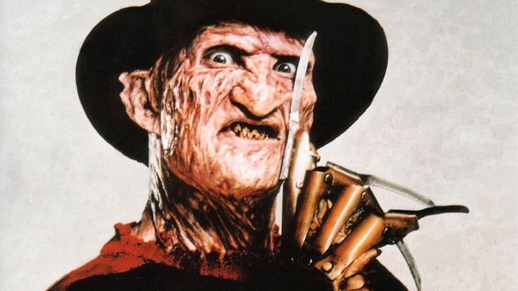 Continuando no cinema, vale lembrar os serial killers grotescos das franquias de horror. Além de Krueger de 