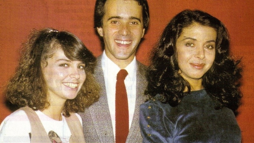 Mira irritava todo mundo (na foto, com Betty Faria e Tony Ramos), e disputava um dos gêmeos vividos por Tony na trama (ao final, casou com o gêmeo português e deu à luz gêmeos, fechando o ciclo da história)