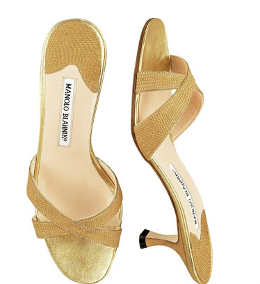 Da marca Manolo Blahnik / Valor: $658.00 (o equivalente a R$ 2.592 ) 