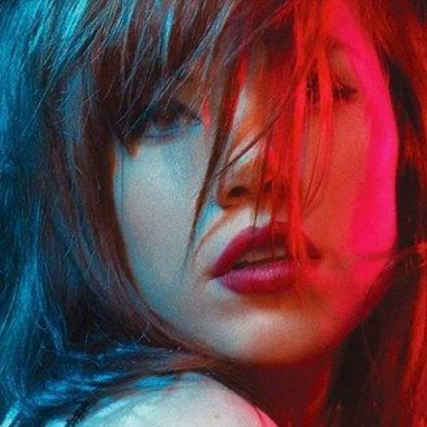 Carly Rae Jepsen, entre US$ 150 mil  (R$ 586 mil) e US$ 249.999 (R$ 976 mil).
