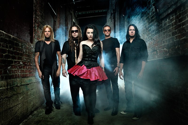 Evanescence, entre US$ 250 mil (R$ 980) e US$ 349.999 (R$ 1.373 milhão).