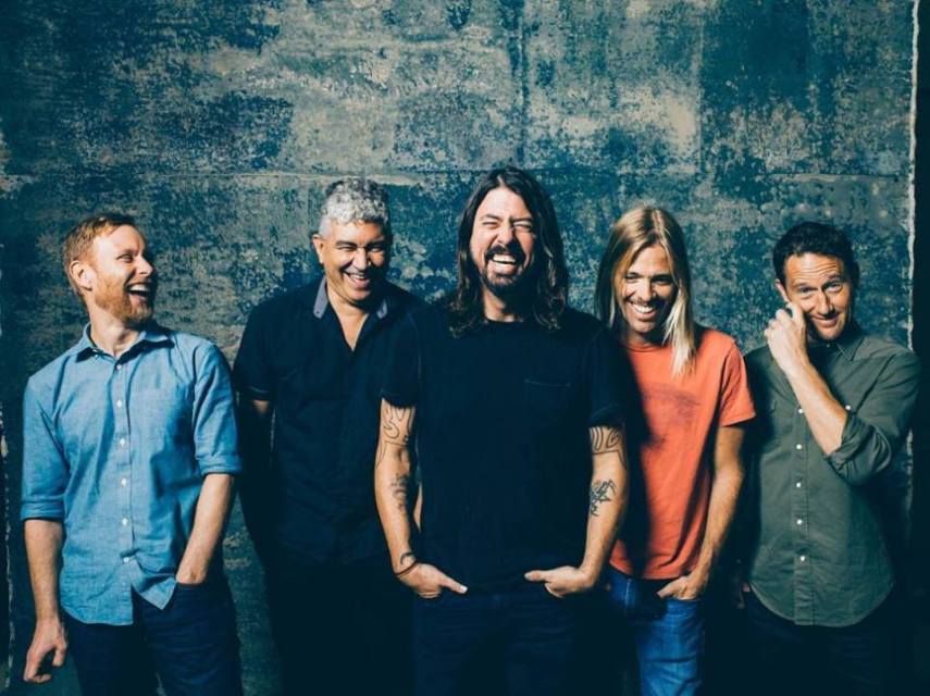 Foo Fighters, entre US$ 250 mil (R$ 980) e US$ 349.999 (R$ 1.373 milhão).