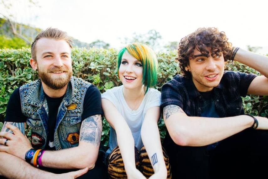 Paramore, entre US$ 150 mil  (R$ 586 mil) e US$ 249.999 (R$ 976 mil).
