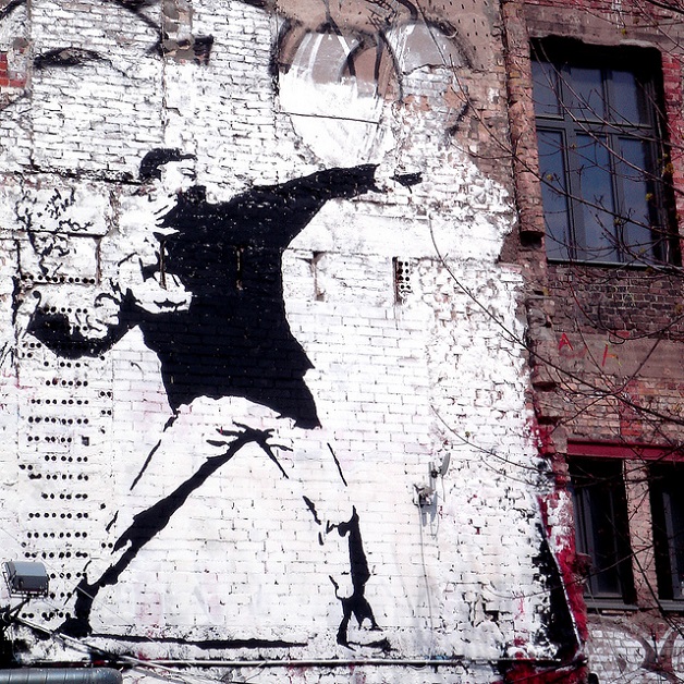 Nick Stern recriou grafites famosos de Banksy