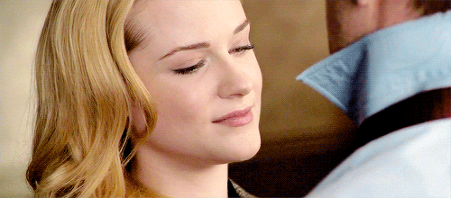 Delicadinha, fofinha e tal, mas a atriz Evan Rachel Wood já namorou a pessoa mais 