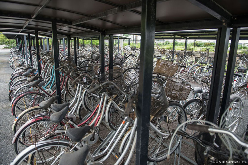 As bikes foram deixadas para trás