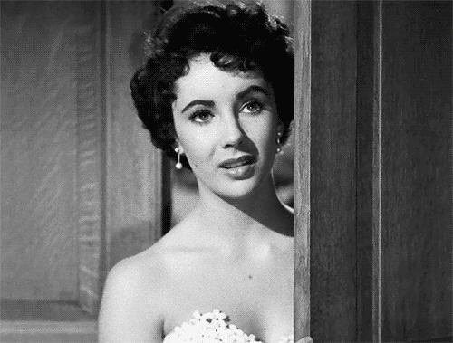 ...a diva dos olhos lilás Liz Taylor, alguns anos antes de sua morte. Demais!