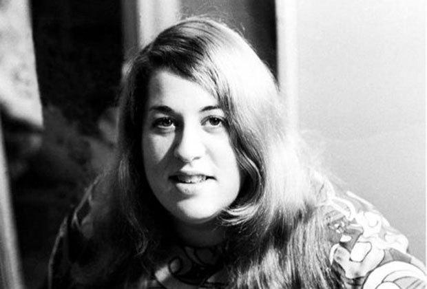 Mama Cass, a cantora da banda The Mamas & the Papas morreu de ataque cardíaco aos 32 anos. A lenda que se espalhou, no entanto, foi de que ela teria morrido ao se engasgar com um sanduíche de presunto.