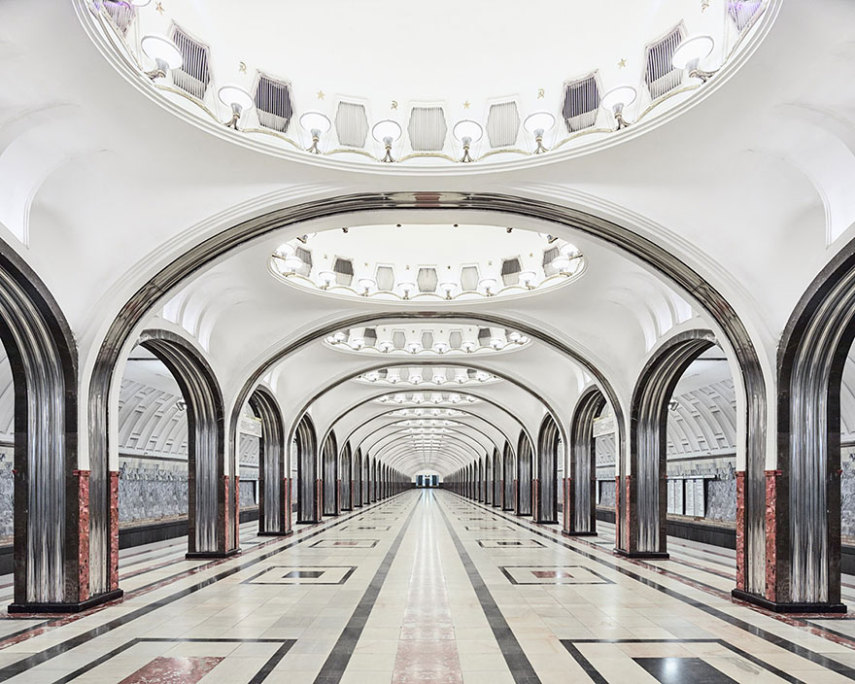 Fotógrafo canadense faz cliques incríveis das estações de metrô em Moscou, na Rússia