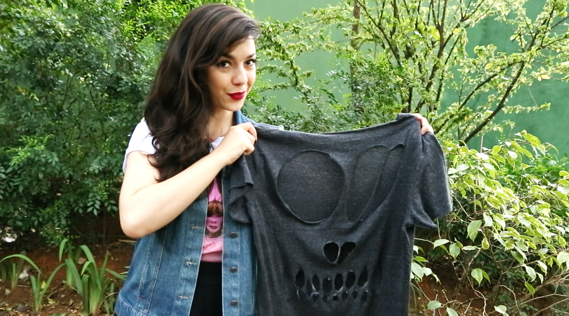 Entediado daquela camiseta velha? Pegue a tesoura e assista ao novo episódio do Se Vira!