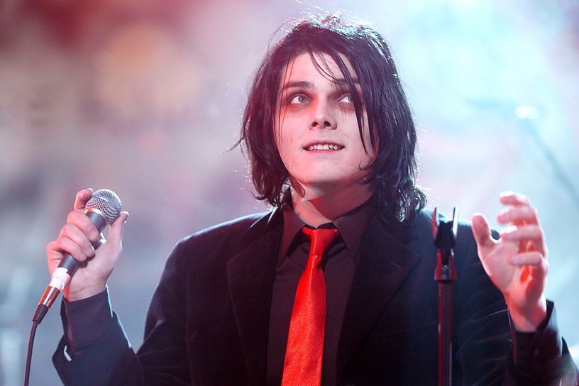 Igualzinho ao Gerard Way, do My Chemical Romance