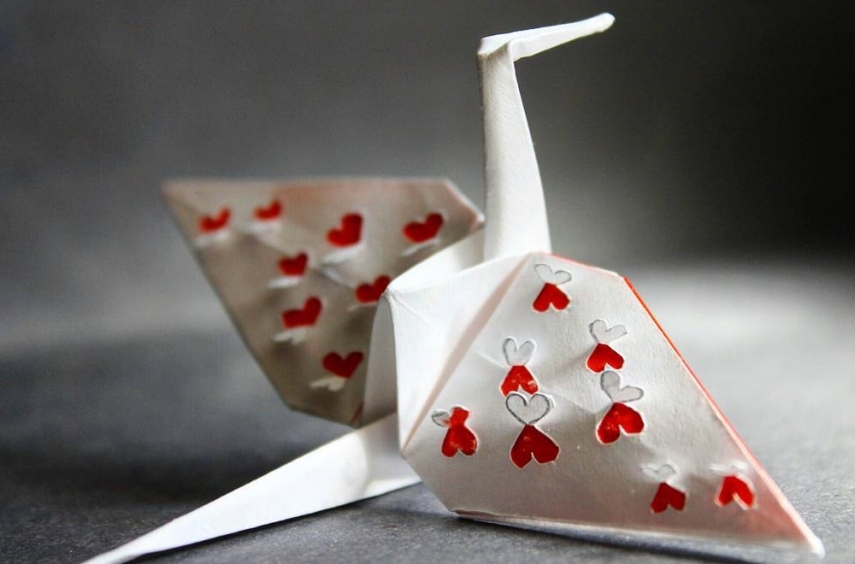 Cristian Marianciuc faz garças de origami (tsurus, em japonês) diferentonas e criativas