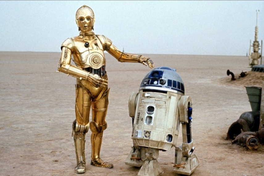 Aliás, Daniels e Kenny Baker (que faz o robô R2D2) são os dois únicos   atores que estão nos 6 longas da franquia - e agora também no sétimo, é   claro