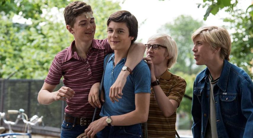 O filme mostra quatro amigos que crescem em Oslo e, inspirados pelos Beatles, decidem montar sua própria banda