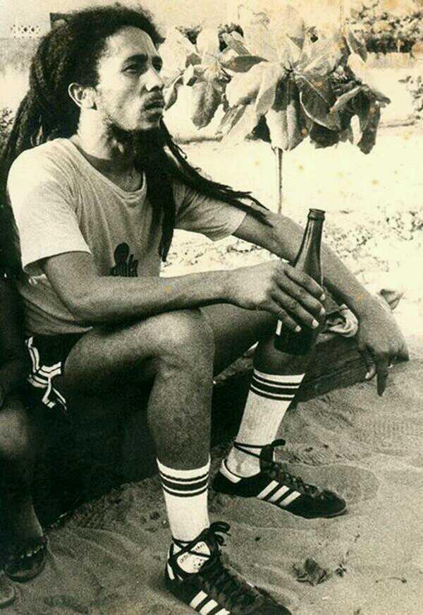Ícone do Reggae, Bob também permanece na corrida milionária. Em 2015, ele bateu a marca de $ 21 milhões de dólares. A explicação está nos negócios associados à família Marley