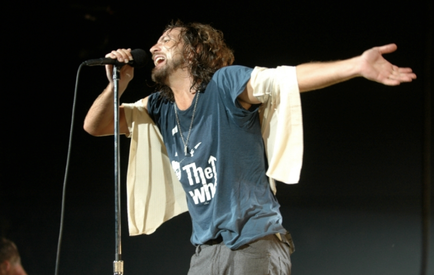 Eddie Vedder foi segurança e frentista.