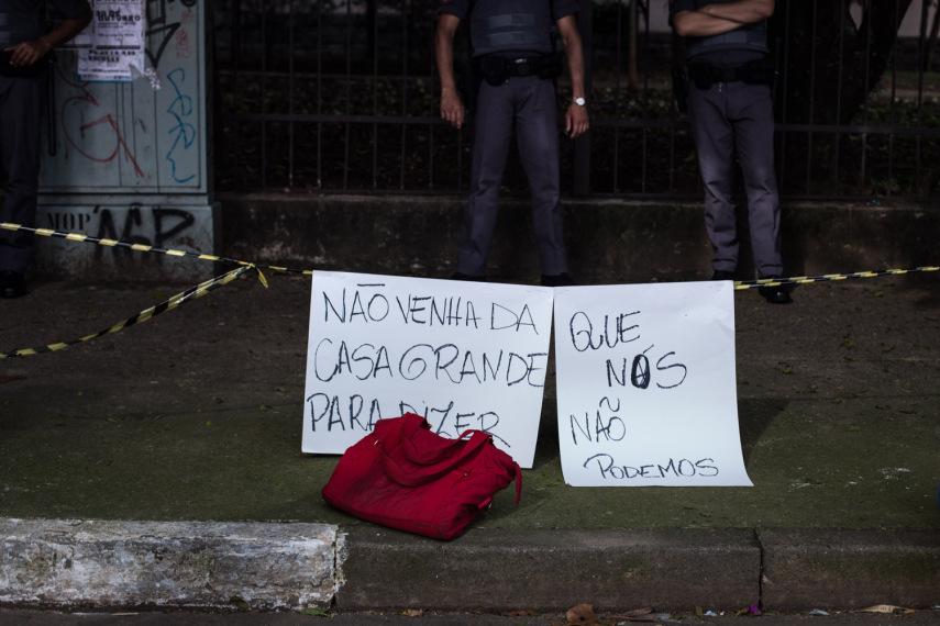 Falamos com muitos alunos negros da periferia que estudam no colégio.  Mesmo distante de onde moram, a maioria gosta do Fernão Dias.
