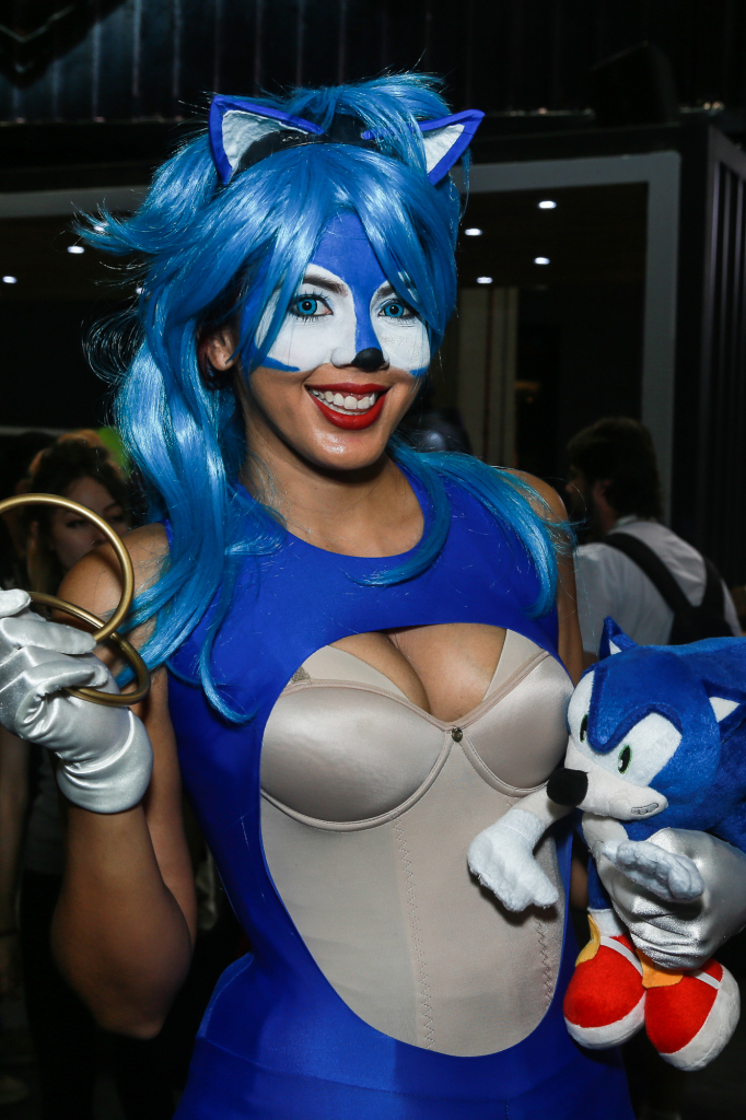 Público cosplayer caprichou no figurino para participar da segunda edição da feira geek, em São Paulo