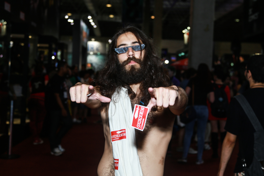 Público cosplayer caprichou no figurino para participar da segunda edição da feira geek, em São Paulo