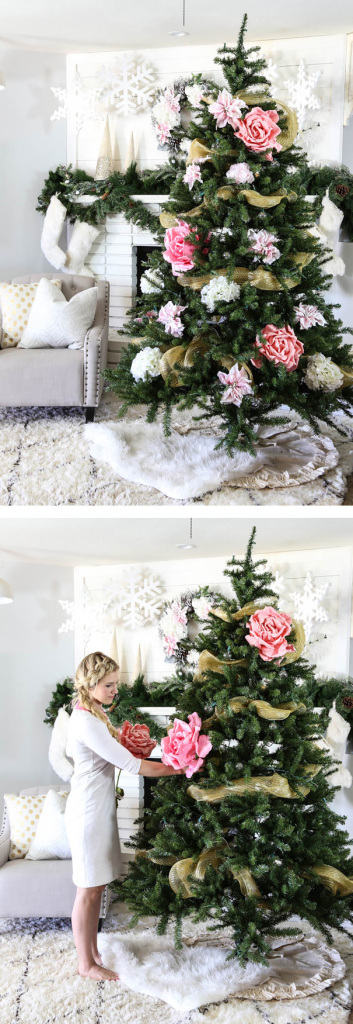 Usar flores para decorar sua árvore de Natal pode ser uma boa opção para inovar