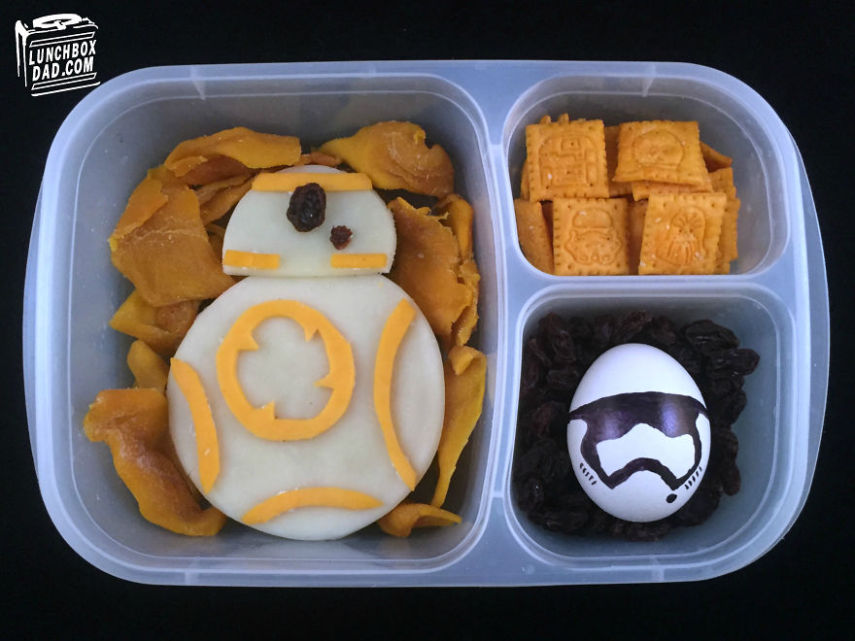 Toda segunda-feira, Beau Coffron monta um almoço temático de Star Wars para seus filhos