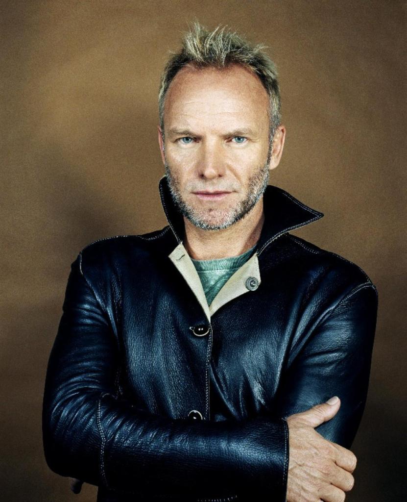 Em 2010, Sting foi criticado por ter feito um show no Uzbequistão. Ele se apresentou para a filha do presidente Islam Karimov.