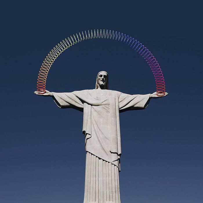 Tony Futura misturou imagens de objetos do dia a dia com ícones da cultura pop