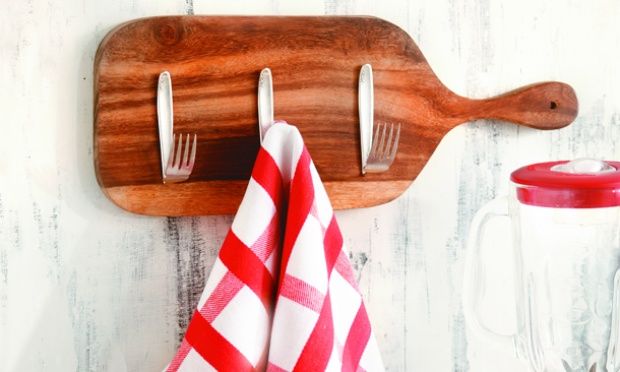 Os ganchos podem ficar na cozinha ou em outros ambientes da casa