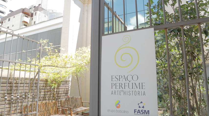 Espaço Perfume Arte + História tem visitação gratuita