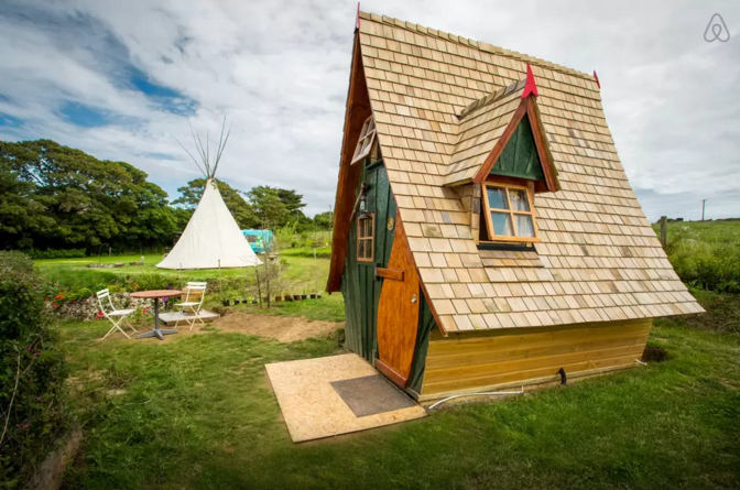 10º lugar - Cabana do Jack Sparrow, em Cornwall, na Inglaterra. Diárias de US$ 148 para quatro pessoas