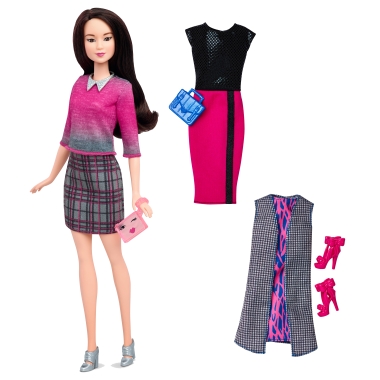 Mais um modelo de Barbie com traços orientais