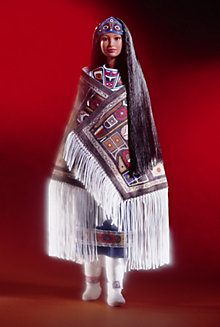 O modelo representa os nativos dos Estados Unidos e é parte da coleção Bonecas do Mundo, da Mattel