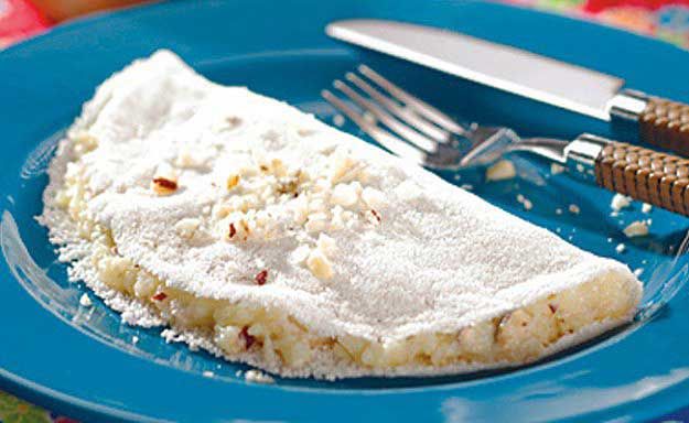 Feita de fécula de mandioca, a tapioca é parecida com um crepe ou uma panqueca e pode ser recheada com os mais diversos doces, como goiabada ou leite condensado. Além disso, a tapioca é um ingrediente muito popular nos sorvetes no Estado do Pará. Em 2006, a tapioca recebeu o título de Patrimônio Imaterial e Cultural da cidade de Olinda, Pernambuco.