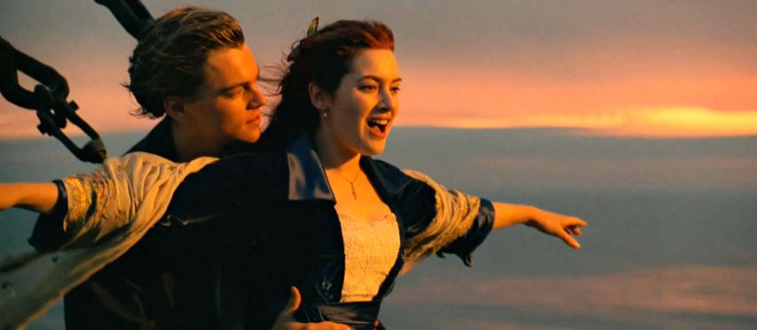  O filme é longo, mas a espera compensa no final. Um pouco de romance não vai mal a ninguém, certo? Após as três horas de cenas de amor entre Rose (Kate Winslet) e Jack (Leonardo DiCaprio) vocês ficarão ainda mais grudados pelo resto da noite