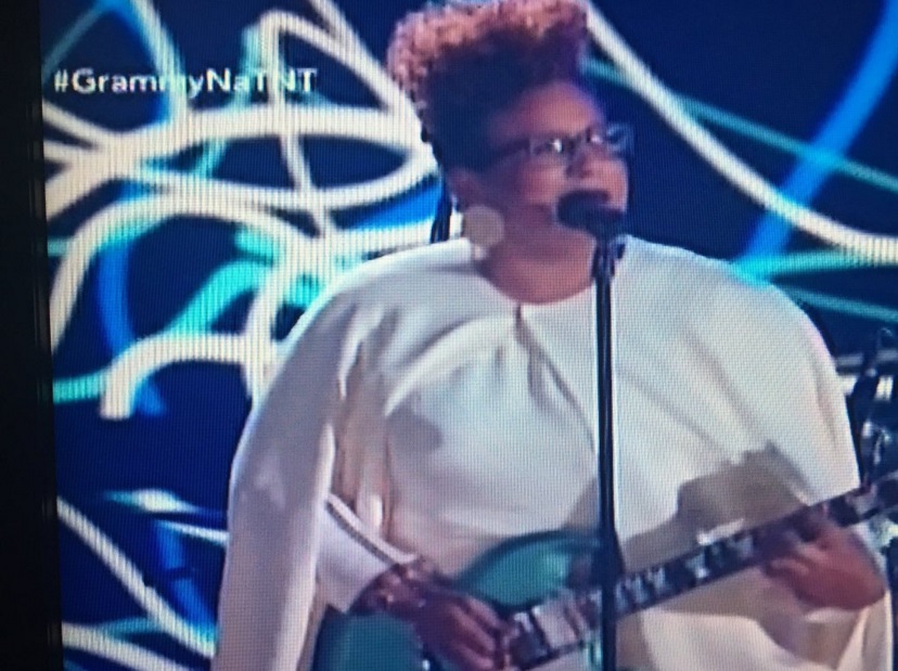 Em nossa opinião, quem apavorou mesmo foi o Alabama Shakes, que fez uma apresentação direta e cheia de influências bebidas no blues