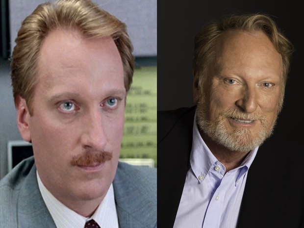 Jeffrey Jones, o diretor do colégio de Ferris, Ed Rooney, também continuou com a carreira bem cheia. Esteve em Beetlejuice (1988), Ed Wood (1994), O Advogado do Diabo (1997), A Lenda do Cavaleiro sem Cabeça (1999) e O Pequeno Stuart Little (1999). Sua vida também teve uma dose de escândalo. Em 2003, Jones foi preso por estar em posse de pornografia infantil e solicitar a um garoto de 14 anos para que posasse nu. Ele não contestou, sendo condenado a receber aconselhamento profissional e a ter seu nome no rol dos criminosos sexuais.