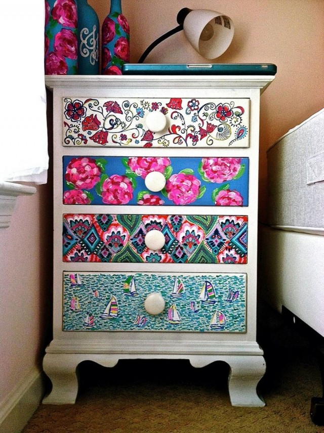Mix de estampas dá mais cor ao quarto sem muito esforço