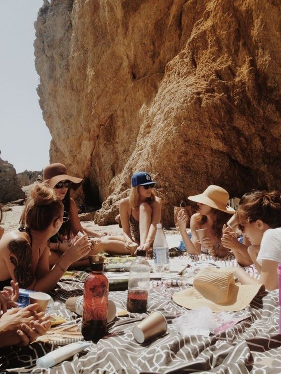 Quem curte sol e praia, ta aí uma bela despedida de solteira. Sem conta no mar alí na sua frente para te abençoar nessa nova fase que virá 